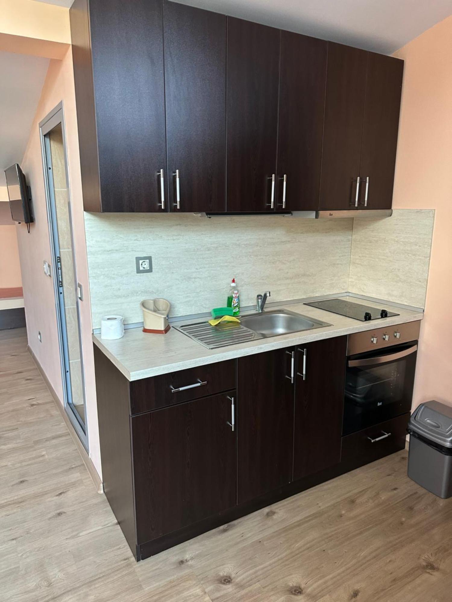 Guest House Dinevi ساباريفا بانيا المظهر الخارجي الصورة